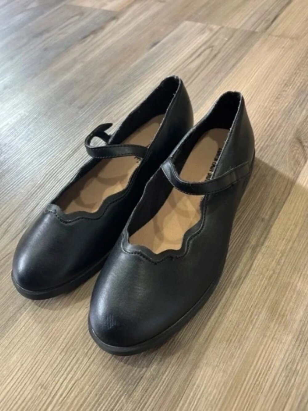 Perfect Y2K flats